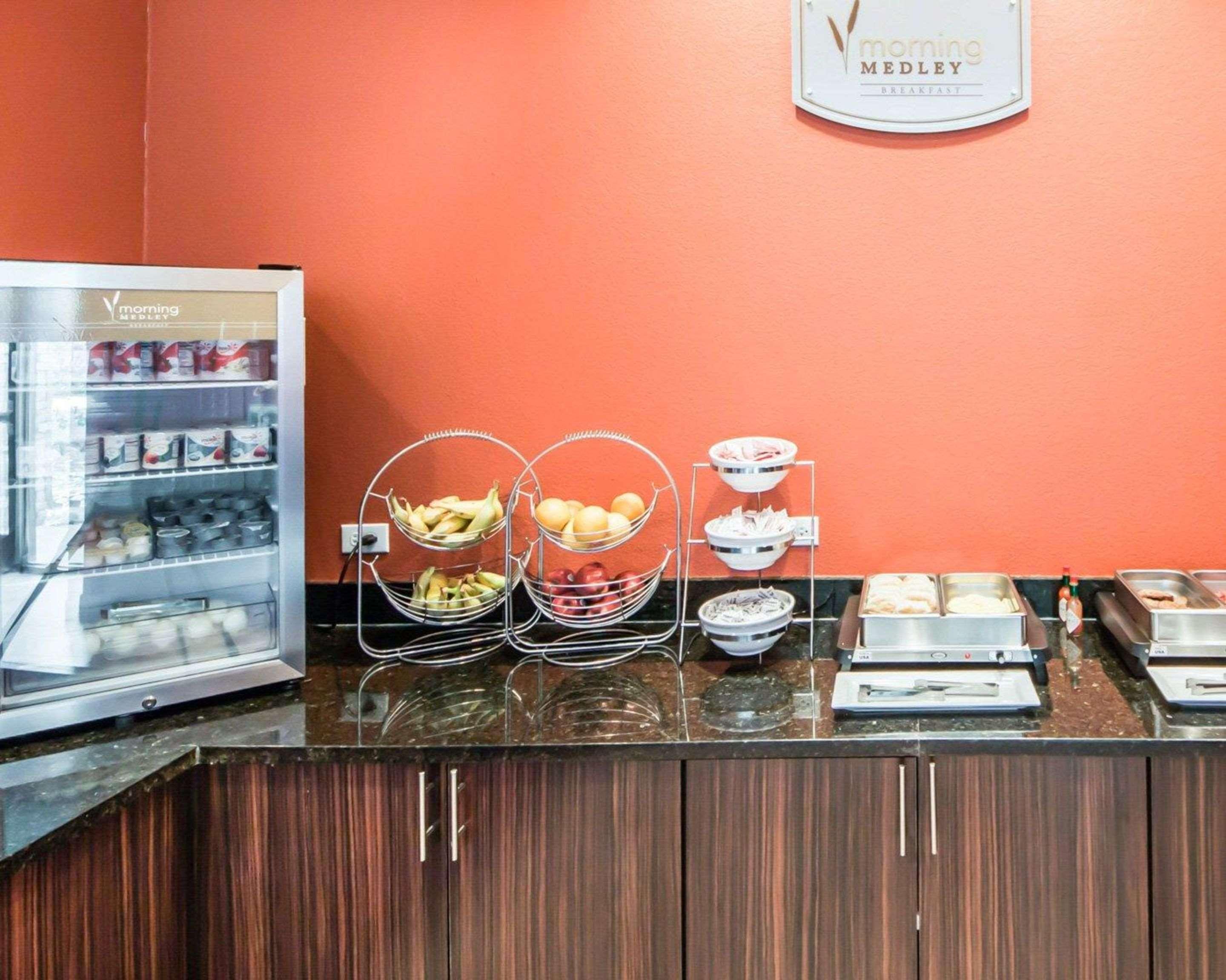 Sleep Inn & Suites Hennessey North Bagian luar foto