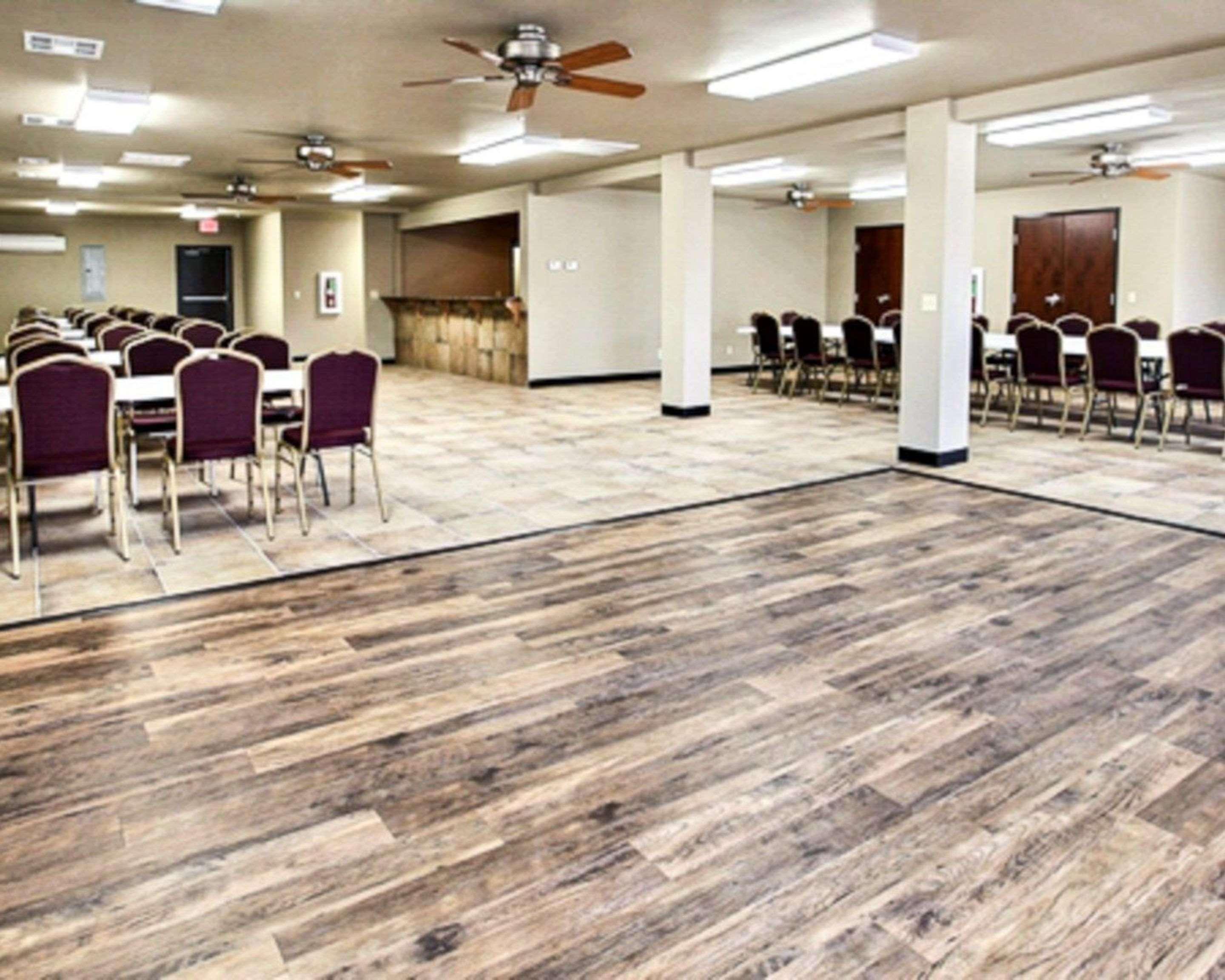 Sleep Inn & Suites Hennessey North Bagian luar foto