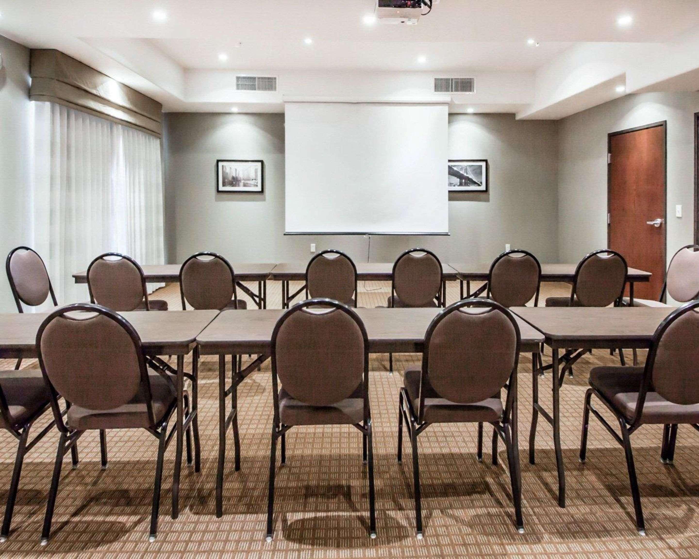 Sleep Inn & Suites Hennessey North Bagian luar foto